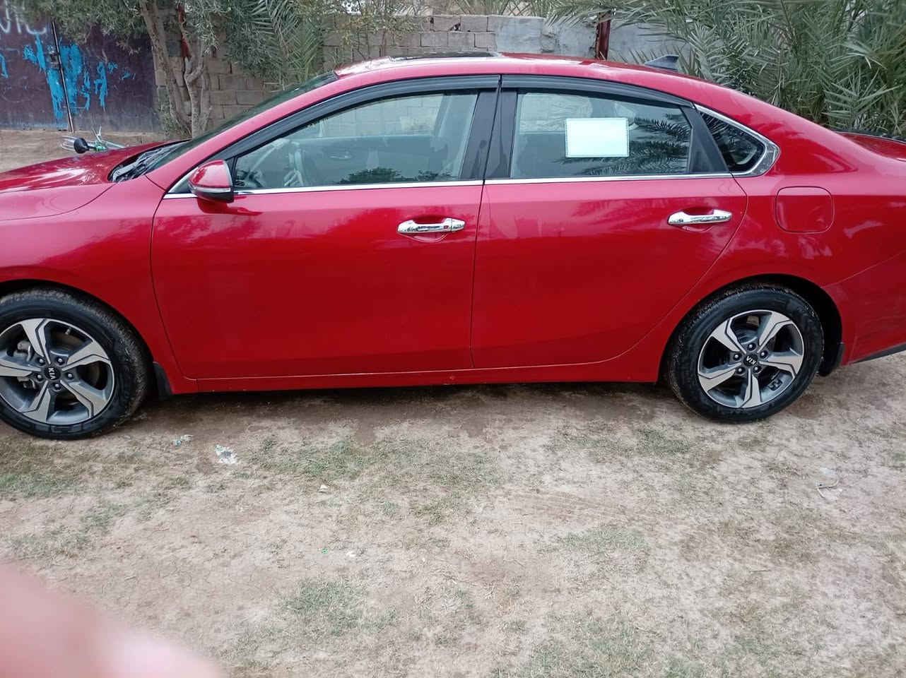 سيراتو ٢٠ فول مواصفات فتحه اشاير بل مري رقم بغداد مكفوله عده باره قليل السعر ١٥٢ وبيه مجال الاتصال***********
