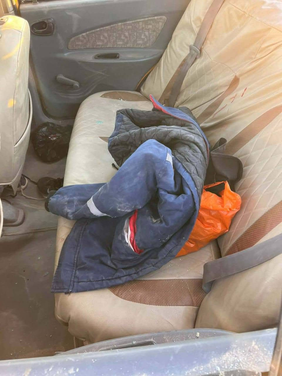 طيبه تصقيط رقم بابل انكليزي
مديل 16

سعر 13
***********
والله جفيكم شر الحوادث
