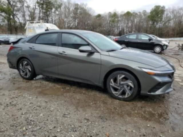 سلام عليكم سياره النترا هايبرد ٢٠٢٥ فول واحد على واحد قطر الصبح ما بيه ولا 
سياره باسمي تحويل ثانيه
ضربتها بس  من جوه من امريكاء
سياره ماشا 30,000
سعرها 165 وبيها مجال حق جي
*********** رقمي
مكاني بغداد الشعله
