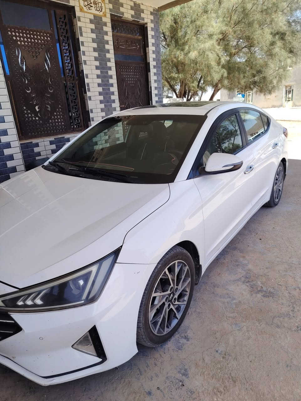 سلام عليكم اخوان عندي انتره خليجي بسمي السعر ١٦٠ وبيه مجال. ***********
