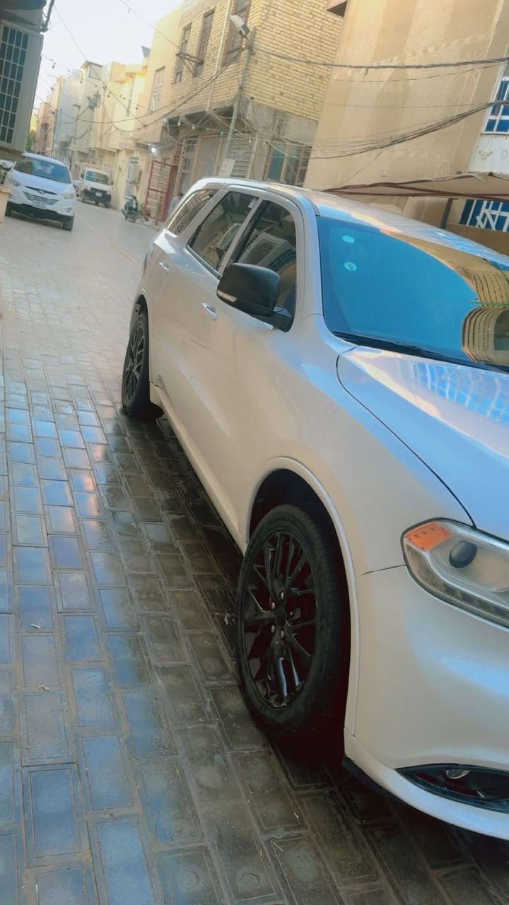 السلام عليكم
دورنكو موديل 14دخول جديد كتاب ظباط رقم نجف بسمي تحويل ثاني يوم مكاني كربلاء 
حادث جاملغ وبنيد جهت السايق وبدلتهن كبل 
موصفات لمتدد 
شفتات ستيرن 
حساس خلفي 
اشاير بلمري 
كشنات تدفيه 
والستيرن تدفىه
لايت قلاب 
السعر 205 وبيه مجال 
الاستفسار ***********
