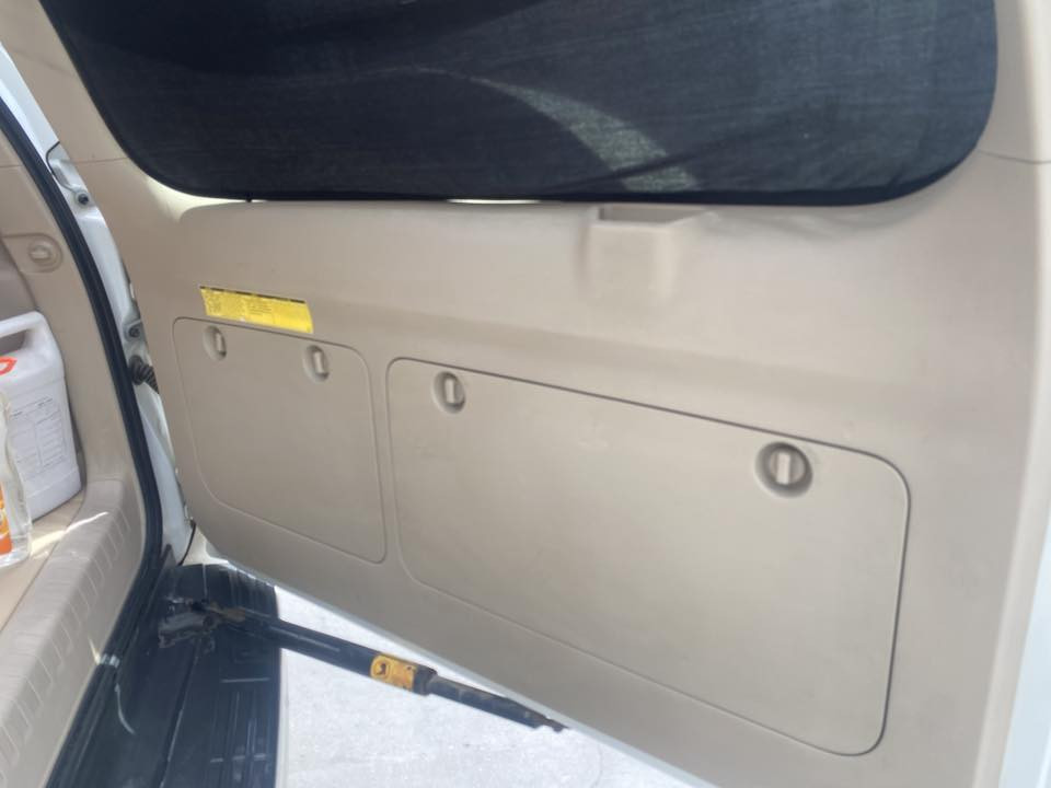 السلام عليكم 
لبيع فقط
برادو مديل 12
سياره نضيفه جداا 
مكفوله ضربه صبغ تبديل 
محرك 4مكفول
السياره موصفاته معروفه
رقم جديد اربيل راعيه موجود البصره وحالن سياره البصره وعندي وكاله ***********خابرني وتدلل
