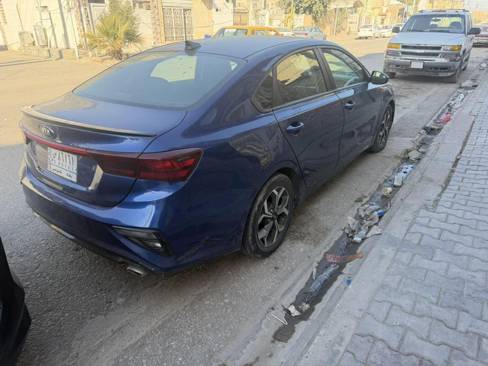 فورتي 2021 محرك 2000 حادث مابيها مثل مموضح بلصور فقط حداديه والعتبه باقيه على وضعها السعر المطلوب 130 
***********
