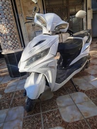 للبيع شغاله كهربائيات سلف صافيه. 190 الف   07810375131