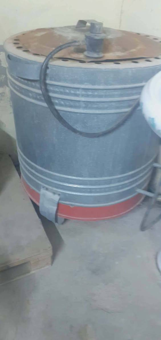 تنور حطاطه النوعيه الثقيله عمل مو سوگي السعر ٩٠الف للتواصل مع صاحب العلاقة ٠*********** ***********للعلم جاهز للخبز الله يرزق الجميع
