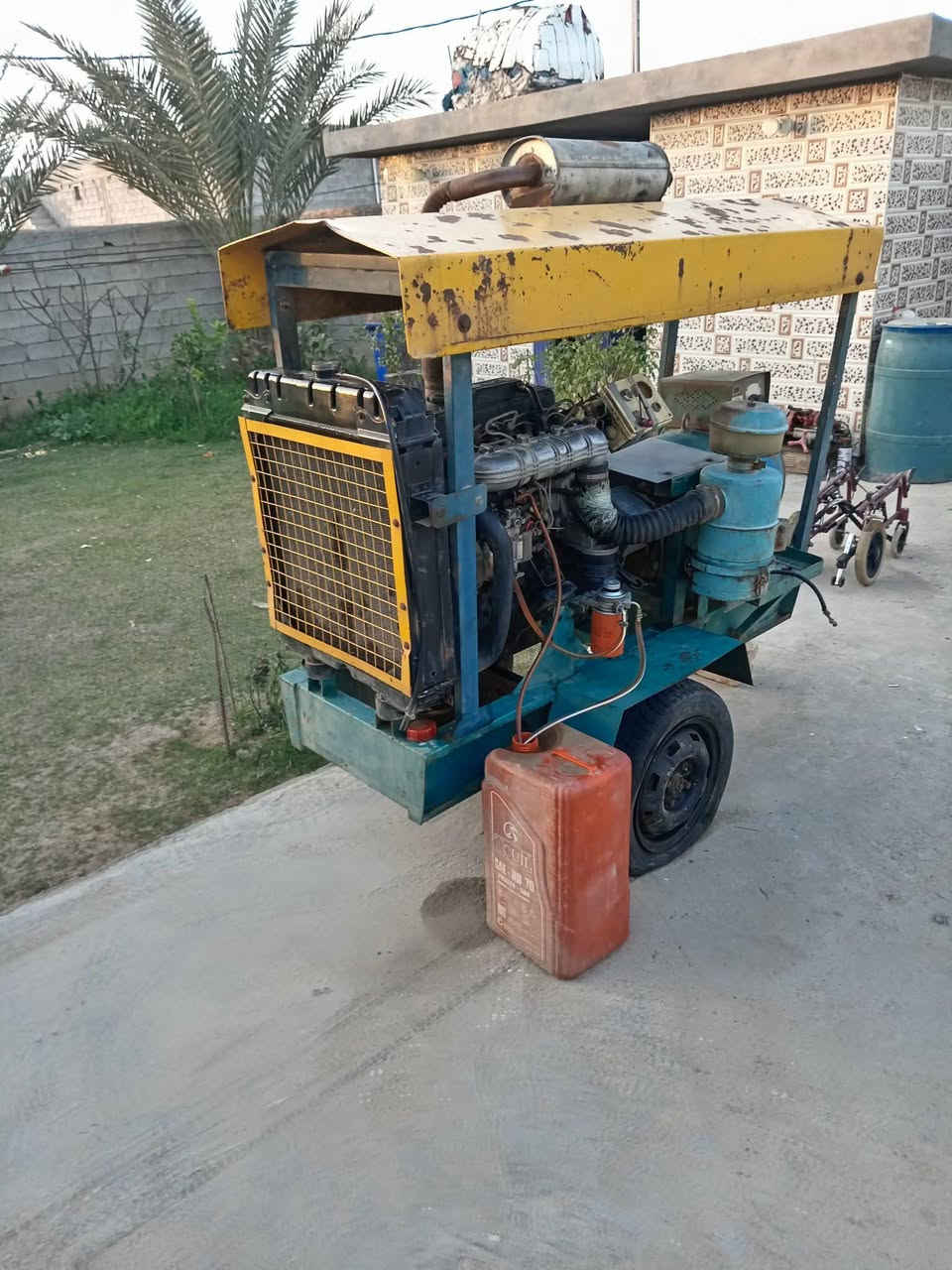 مولد 2701         #للبيع
30 كيفي 

رقم    ***********
