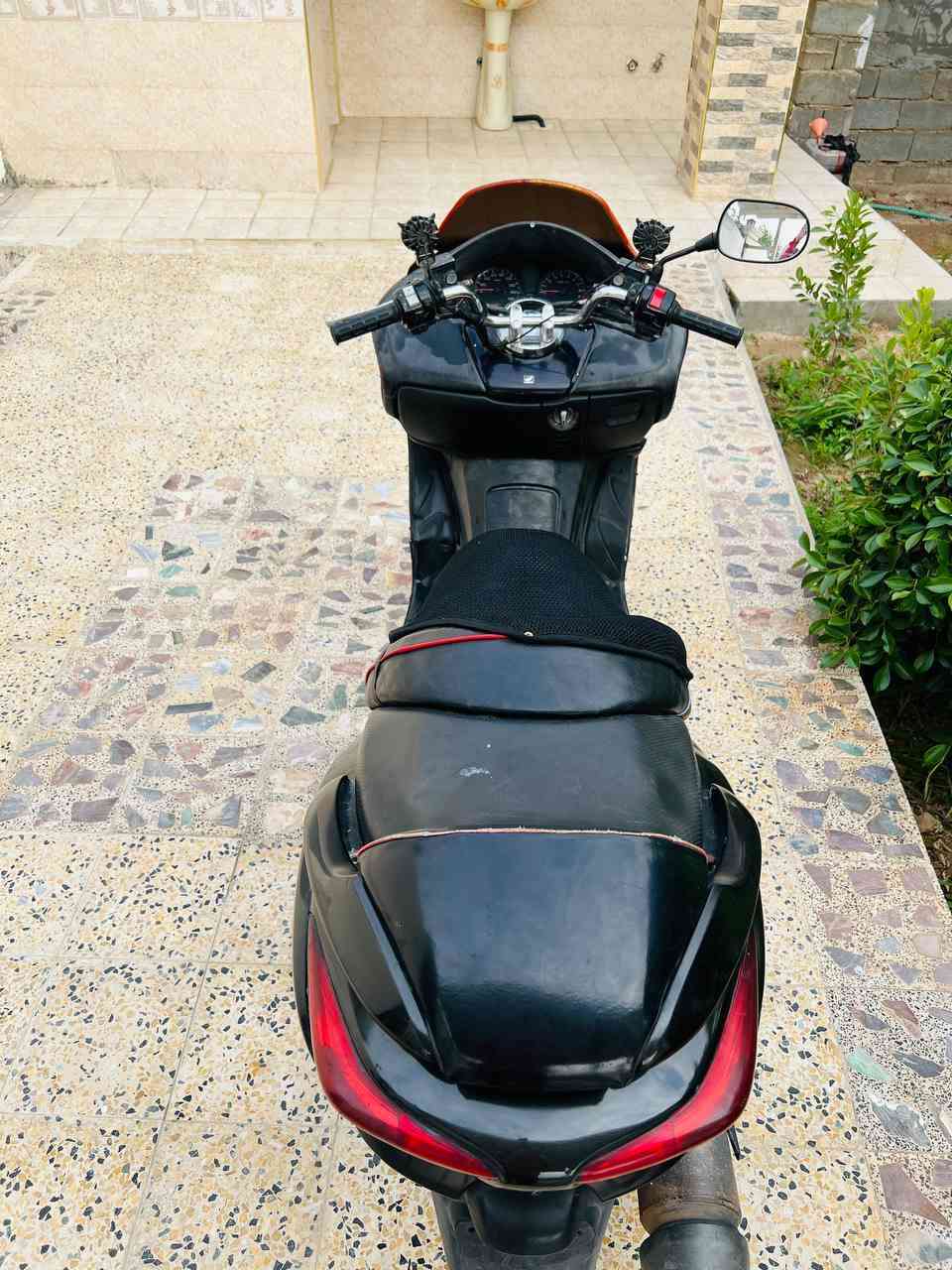 دراجه فورزه للبيع متوازي ع بيعته
دراجه 0.8 مكينه شرط ما مفتوحه ما ناقص برغي كلشي بيه شغال .مكينه ناعمه نكره صلف شغاله بكل وقت .مع بصمه .
الكهربائيات كلهه شغاله .
كير اوتوماتيك. 
السعر 900 الف وبيه مجال 
مكان: فلوجه 
التواصل فقط واتساب. 
***********
