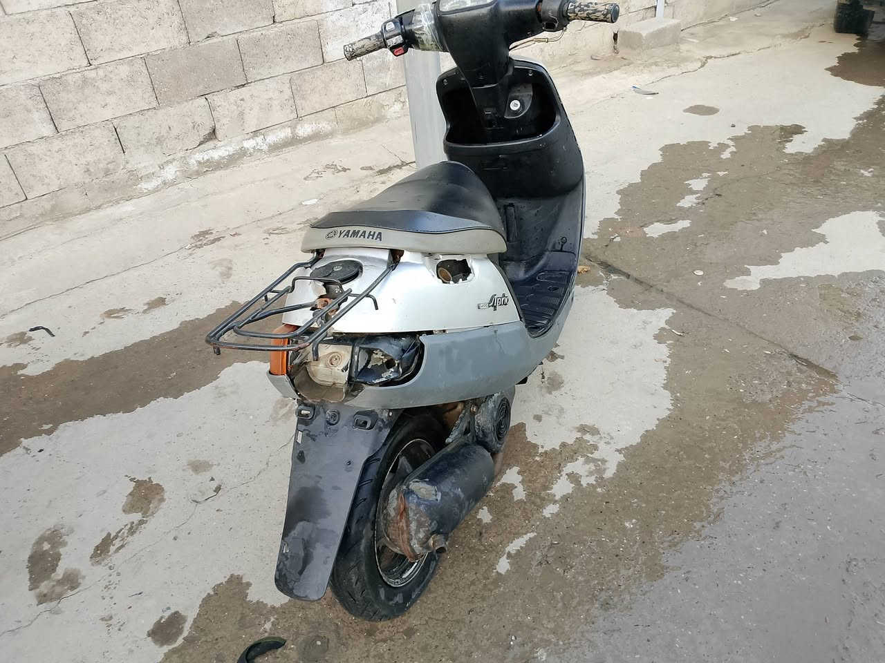 السلام عليكم ماطور بوتين للبيع مبدل بستم يعوزو سلف و اشاير السعر225 وبيه مجال الاتصال على الرقم***********
