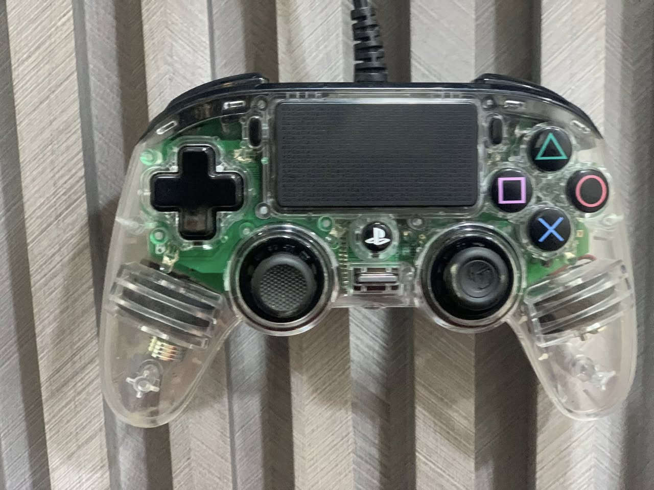 سلام عليكم بلي فور سلم مهكر نضام قرص بي 5 العاب مترجمه
ويا يدات عدد 3 ثنين بلوتوث وحده واير اصليه حترافيه 

ويا يو بي اس 1500 بطاريات عدد 2 شحنه كلش يطول

 و شاحنه يدات واير لبلي واير اجدي 

سعر 350

اي ستفسار راسلني او تصل عل واتساب شريحه موجود ***********
