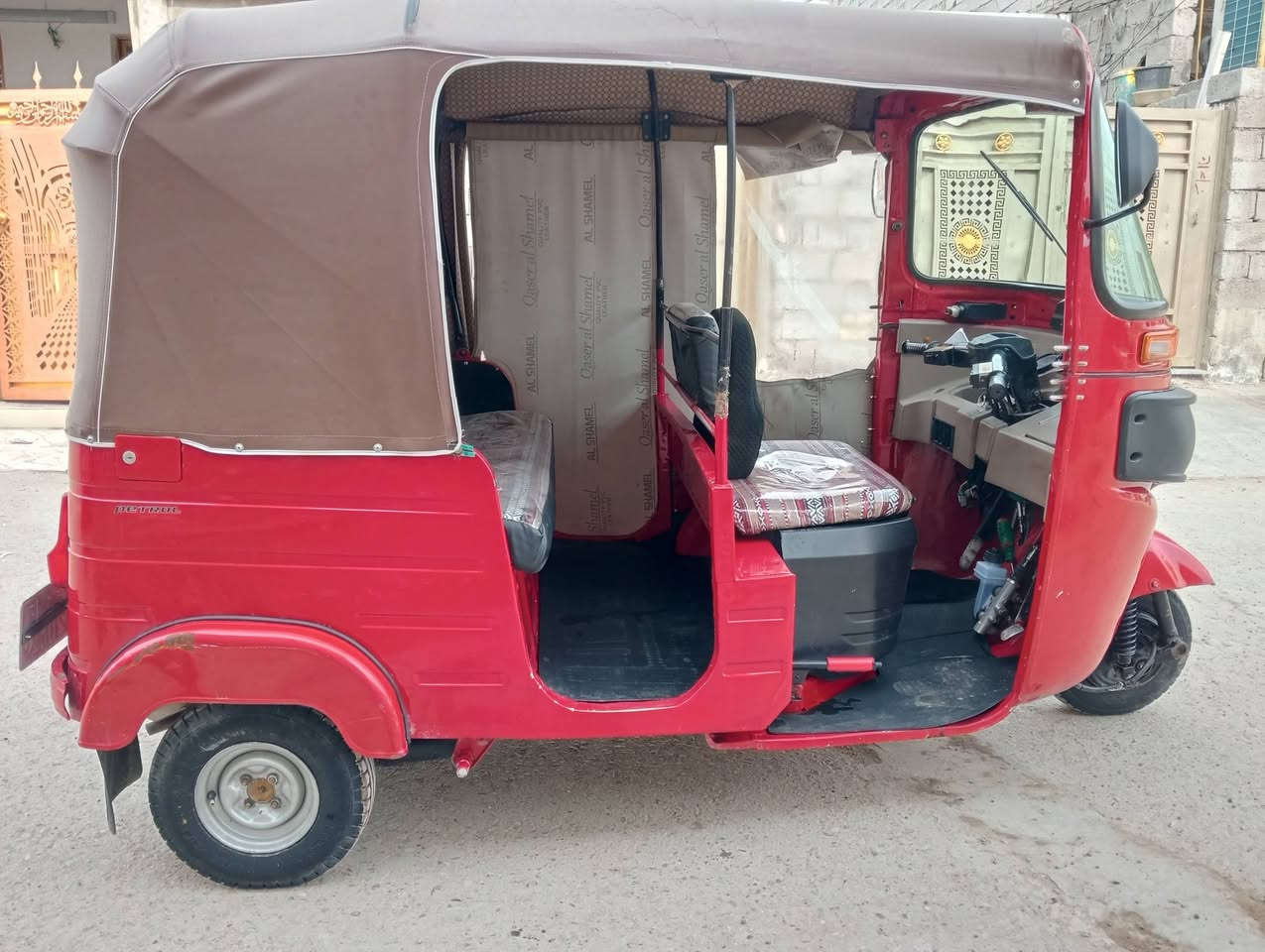 سلام عليكم تكتك 18 نهيت سنه  مرشوشه جمالي تكتك خير من الله سعره 5ونص بيه مجال *********** مكاني شعب
