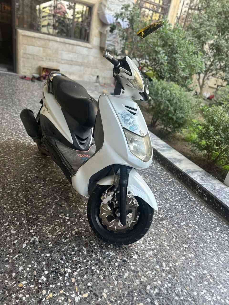 السلام عليكم دراجة سكنس نثيه
الدراجة شوفت عينك حلوه
بيه هواي قطع تزويد
1_ صينيه وا صونده مال بريك 
2_ كور بصمه بس الكور سعر100
3_ يدادات مال بريك وا يدات مال بانزين
4_ بيه كشن رياضي
5_ بيه سلف ررياضي
6_بيه دبلات خلفية رياضي
الدراجة بيه اوراق المعرض وا المنفيس
الدراجة ابيع كوم حديد الدراجة اكفلة ياه من البكن يرادله تجفيت السعر 350  وهذه رقمي***********
مكاني اصليخ
