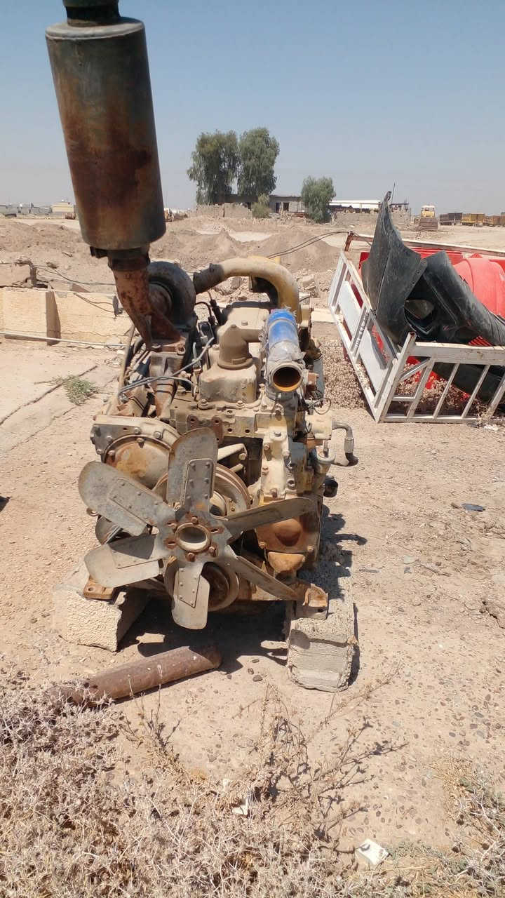 اغراض شفل كتربلر ٩٥٠ محرك جديد ابو البليته بخاخ مع راتيتر كامله جديده فافون مع باقي الاغراض المعروضه بالصور للبيع .موبايل *********** و*********** المكان معارض الفلوجه السريع خلف محطة الوقود.
