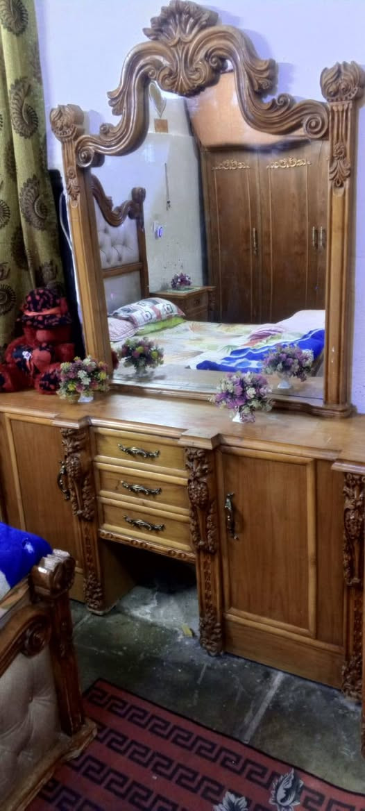 سلام عليكم🖐
غرفه نوم مستعمل جديد🥰
مواصفات
 تزكا صاج خارج داخل 
نضافة 100
+كنتور إضافي نفس المواصفات صاج داخل خارج 4 بيبان
الغرفه كلها تفصيل
السعر 950 وبيها مجال للطيبين 
مكاني بغداد الزعفرانية 
للحجز والاستفسار مفتوح خاص والرقم الاتي مفتوح رصيد+واتساب
***********🤙
