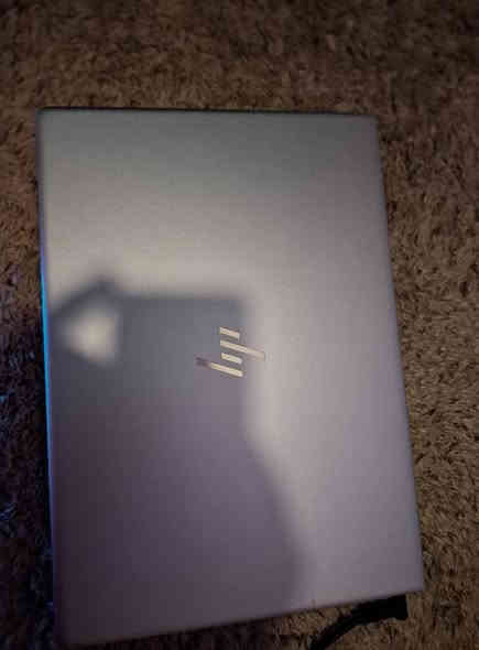 السلام عليكم 
لابتوبHP  الشكل الحديث ويندوز 11 pro 
للبيع 
المواصفات بالصور 
cori7 الجيل الثامن 
رام 16GB 
64 bit 
السعر 450 الف وبيها مجال 
رقمي للاتصال والاستفسار *********** 
مكاني ميسان عمارة
