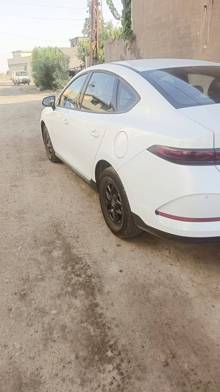 سياره بي واي دي زيرو ماشيه ٢٠٠٠ مكان بغداد حي الجهاد للاستفسار *********** السعر ٢٠ونص وبيها مجال
