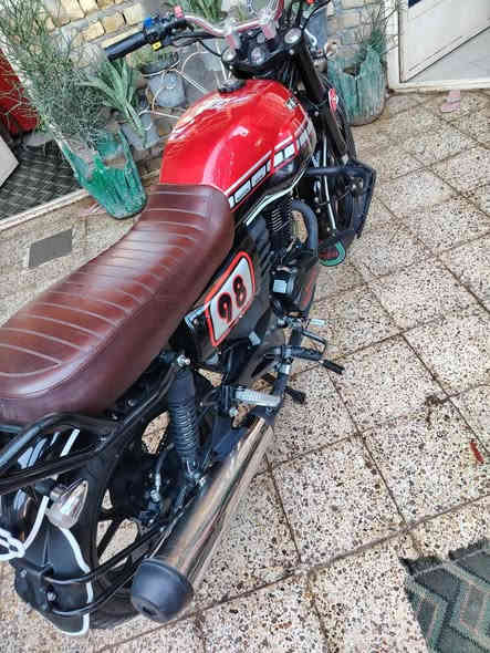 سلام عليكم
دراجه دايون لايتي دراجه غنيه عن التعريف
موديل 24 بعدها جديده برغي ممفتوح بيها   السعر خاص  للستفسار ***********
ادمن تحياتي 🖤
