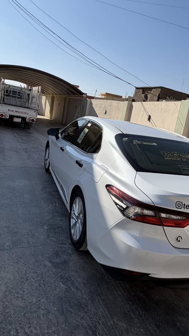 كامري 2024 خليجي GLE بانزين و ليس هايبرد سنويه جديده ماشيه  30 الف كيلو فقط
فول مواصفات 
السياره بأسمي رقم اربيل الجديد السياره مكفوله من الحادث والصبغ والشخط شرط النظافه
المواصفات (فتحه )برده خلفيه اوتو
كشنات جلد + كهرباء الجهتين
حساسات اصطفاف امامي خلفي لايت زنون كشافات
بصمه / شاشه /قطعتين تبريد
و باقي المواصفات المعروفه 
***********
المكان صلاح الدين/بيجي /قرية البوطعمة
