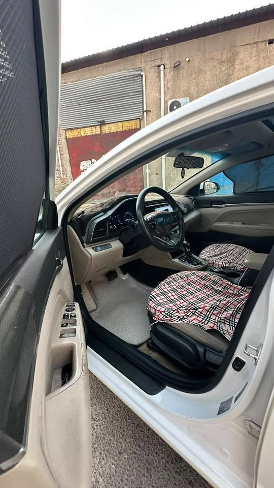 هونداي النترا 2020 خليجي 148 وبيه مجال
فول مواصفات 1/1 محرك 2000 دوش كير at 
ماشية 92 الف km
كير ومحرك مكفول  
بيه بس جاملغ امامي شبر بارد 
دعامية صبغ جمالية اثر شخوط باقي كفاله 
رقم بغداد الانكليزي تحويل ثاني يوم 
فتحه 
بصمه
بصمه ابواب وصندوق 
صندوق ذكي 
شاشه اعطال 
اشاير مري + ترحيب عند الفتح
تبريد قطعتين 
حساس دعاميه امامي خلفي 
3 انضه قياده (سبورت+ايكو+نورمال ) 
شاشة كار بلي + كامره 
عدسات زنون + تحكم بمستوى الايت 
تختم تاير جديد 
صدر جديد قبل سبوعه ادامه كامله 
جاهزه كل نقص مابيه
***********
