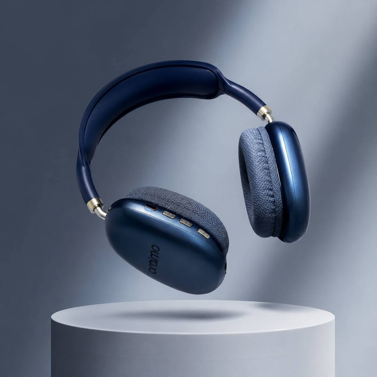 السعر القطعه الواحده 15 الف التوصيل مجاني 
سعر القطعتبن 25 الف والتوصيل مجاني 
سماعة Oraimo I12 اللاسلكية – Pure Bass Wireless

استمتع بصوت نقي ومتوازن مع سماعة Oraimo I12 اللاسلكية المصممة للاستماع اليومي براحة وثبات.

• اتصال لاسلكي عبر Bluetooth ومتوافقة مع أغلب الأجهزة

• تقنية Pure Bass لصوت واضح ومتوازن

• تشغيل يصل إلى 6 ساعات متواصلة

• وسائد أذن قابلة للدوران لراحة أفضل أثناء الاستخدام

• تدعم Siri وGoogle Voice Assistant

• مزودة بسماعات HiFi ديناميكية بحجم 50mm

• الماركة: Oraimo
• الموديل: I12
• النوع: سماعة رأس لاسلكية
• الاتصال: Bluetooth
• وقت التشغيل: حتى 6 ساعات
• حجم السماعة: 50mm HiFi Dynamic Coil Speaker
• دعم ترميز الصوت: AAC / SBC

محتويات العلبة:
• سماعة لاسلكية
• كيبل شحن USB
• دليل المستخدم


**إذا كنت صاحب هذا الإعلان وتريد حذفه لأي سبب، رجاءا أرسل رسالة إلى الدعم الفني**