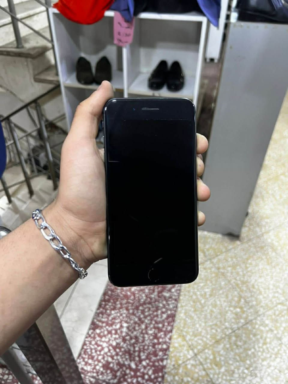 ايفون 8بلاص بلادي
ذاكره 64 ….

بطاريه 75 بلاديه بشرط ماتصرف 

شاشه 3طوبات بلادي شرط الحاسبه

الجهاز مبدل بس كلاس يعني الجام اما الباقي بلادي ومامفتوح بشرط كله بلادي وشرط الحسابه

كامرات دمعه حيل حيل حلوات اماميه +خلفيه 

جهاز حيل نضيف كله لوك

سعره 130 الف وبيها مجال لـ شراي 

عنواني كركوك تسعين 

***********
