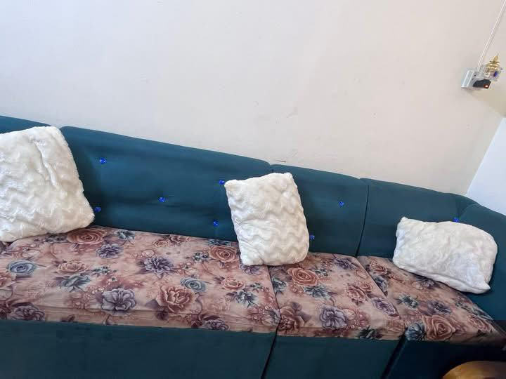 قنفه 3 قطع سعر القطعه 25    واتساب781 209 4104


**إذا كنت صاحب هذا الإعلان وتريد حذفه لأي سبب، رجاءا أرسل رسالة إلى الدعم الفني**