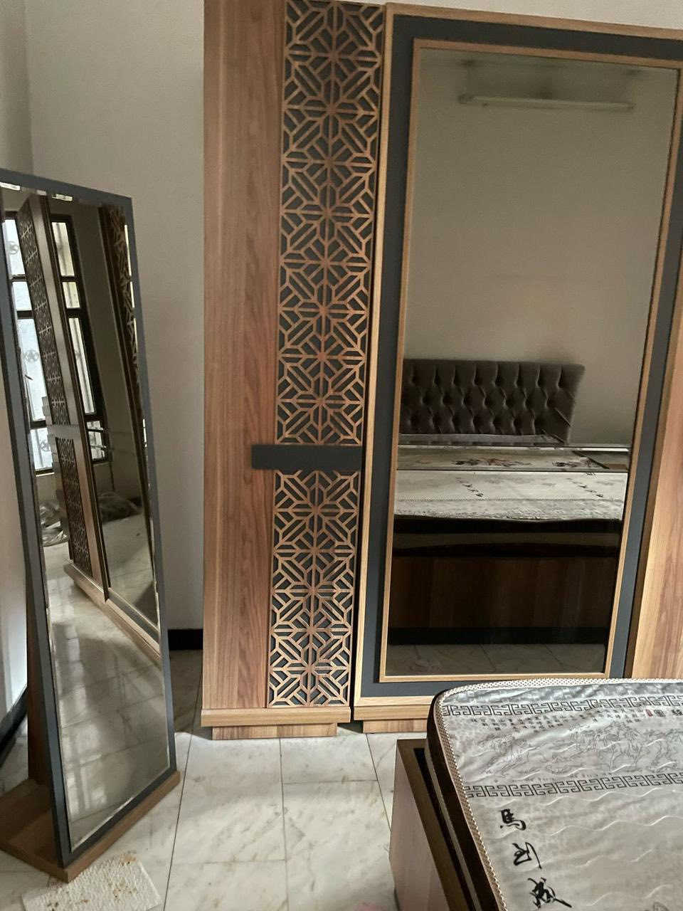 السلام عليكم ، غرفة نوم تركية جديدة نظافته 90‎%‎
السعر 750 الف .


**إذا كنت صاحب هذا الإعلان وتريد حذفه لأي سبب، رجاءا أرسل رسالة إلى الدعم الفني**