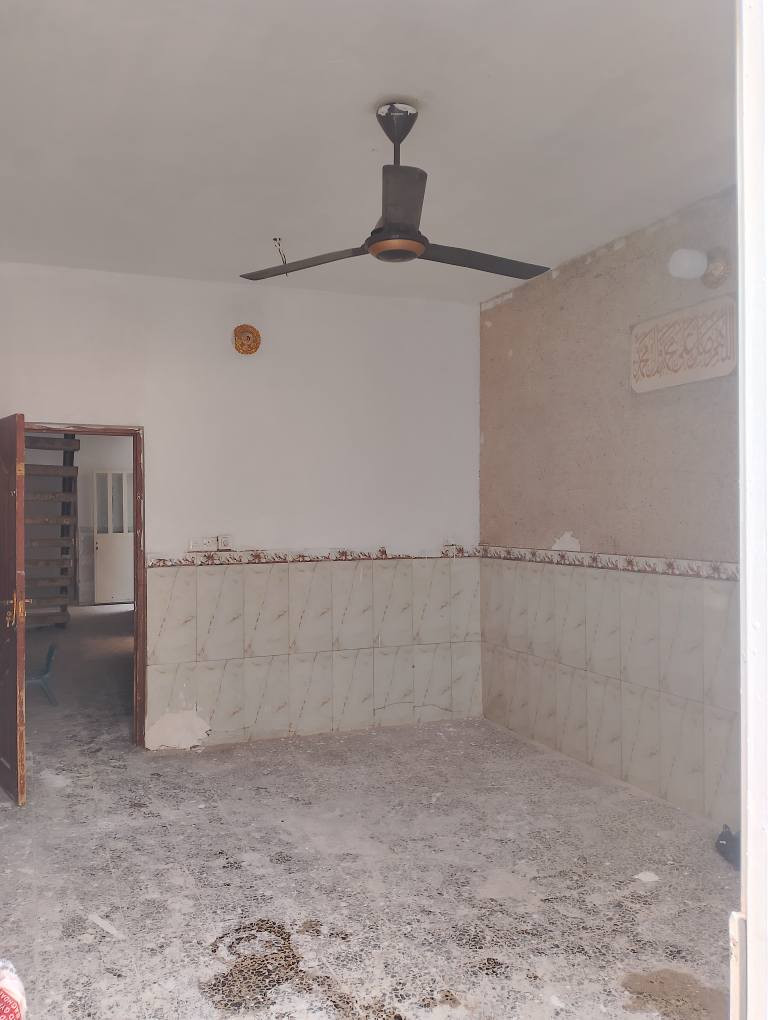 مشتمل 75 م ملك صرف على طابو الحسينية  طابق واحد للبيع المكان بغداد الحسينية الراشدية قرب الجسر بضهر الشارع التجاري  للتواصل *********** الفارس, صلاح الدين
