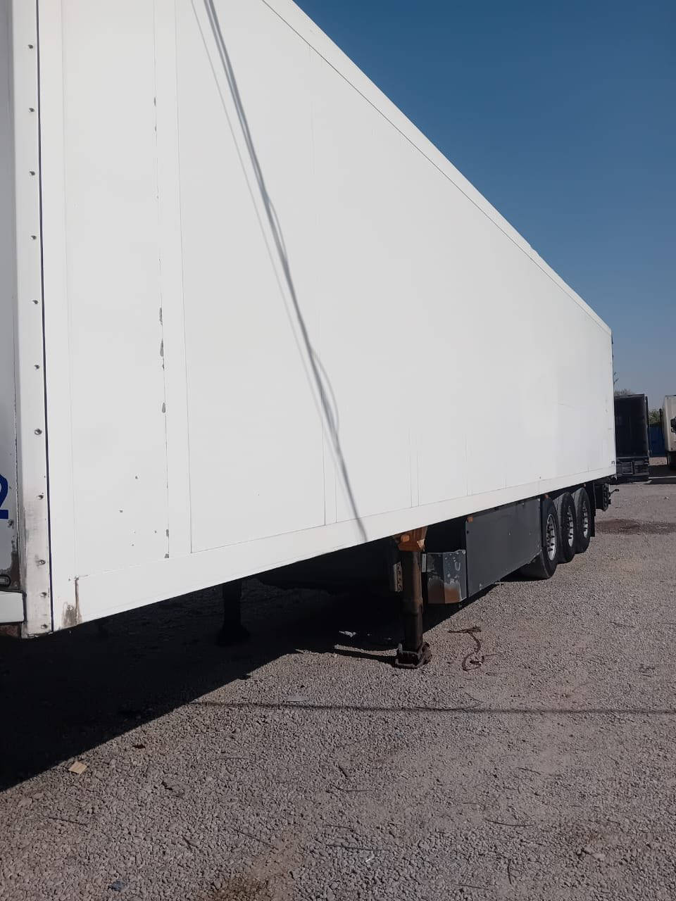 براد شمتز للبيع موديل 2007 دخول جديد منفيس 
سمك 7 ارتفاع استندر  ***********
