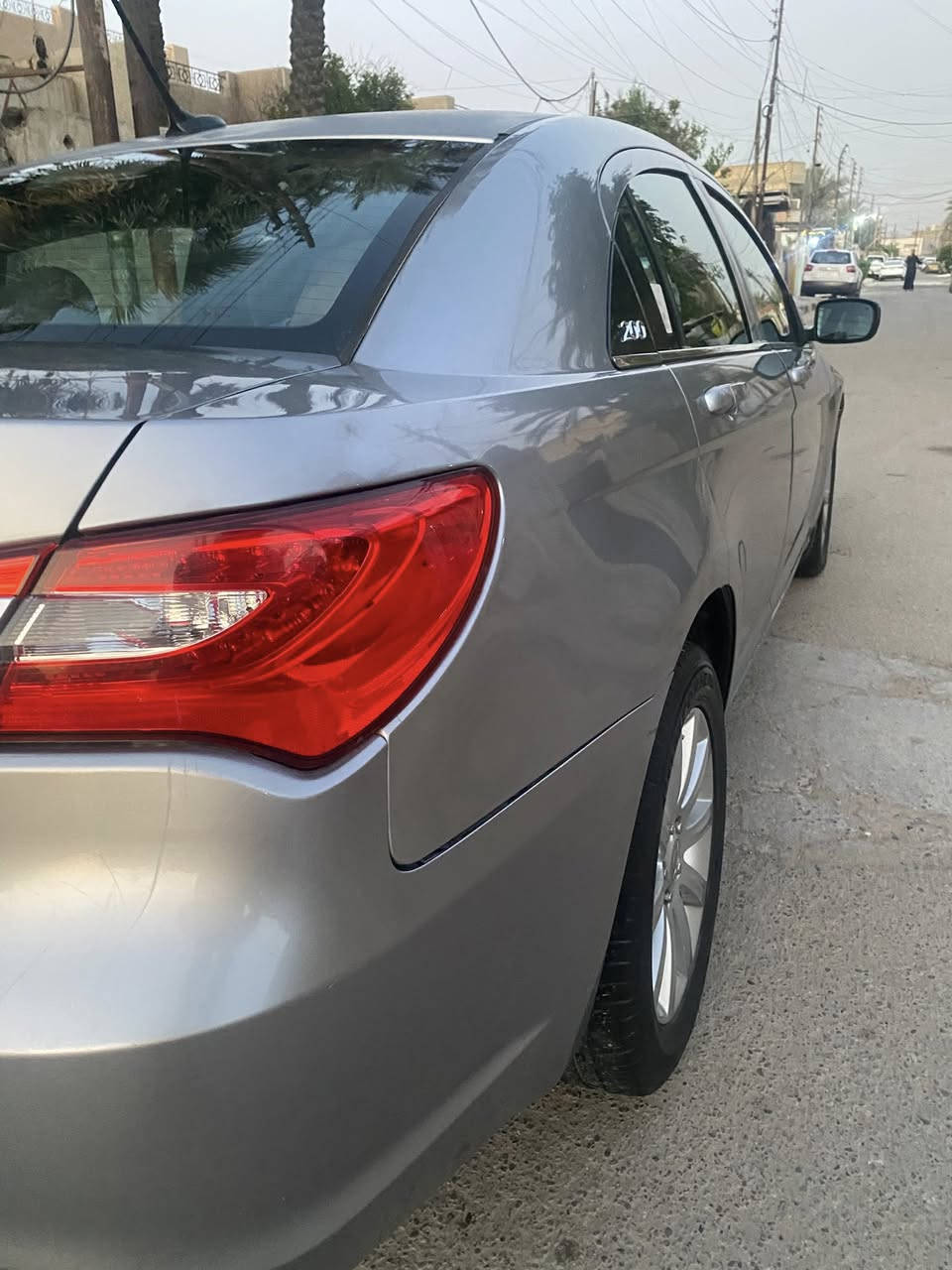السلام عليكم كرايسلر c 200 للبيع موديل 2013 محرك 3600 خير من الله شلعة تشك الگاع كير حدادية تبريد ثلج كلة بشرط بدون صبغ فقط قمارة جاردة والحادث مرفق بالمنشور رقم بصرة الماني سنوية لل 27 سيارة حلوة وجاهزة برغي مابيه نقص مكاني بغداد للاستفسار *********** السعر 67 وبيها مجال للطيبين
