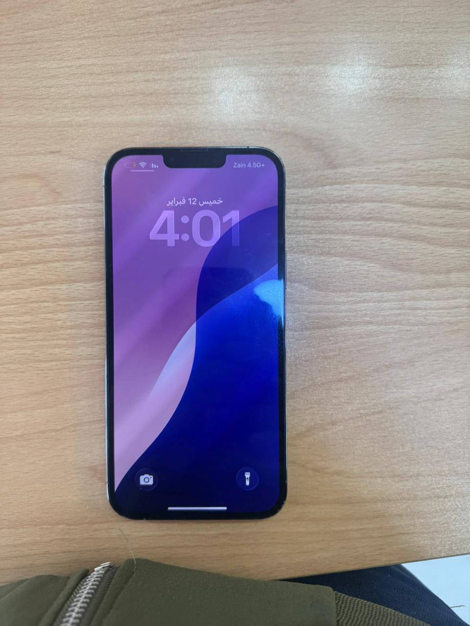 سلام عليكم آيفون 13 برو ماكس وتر برغي مامفتوح بي أمريكي كامل ملحقاته بطاريه 85 بلادي سعره واتساب *********** مكان الديوانية مركز
