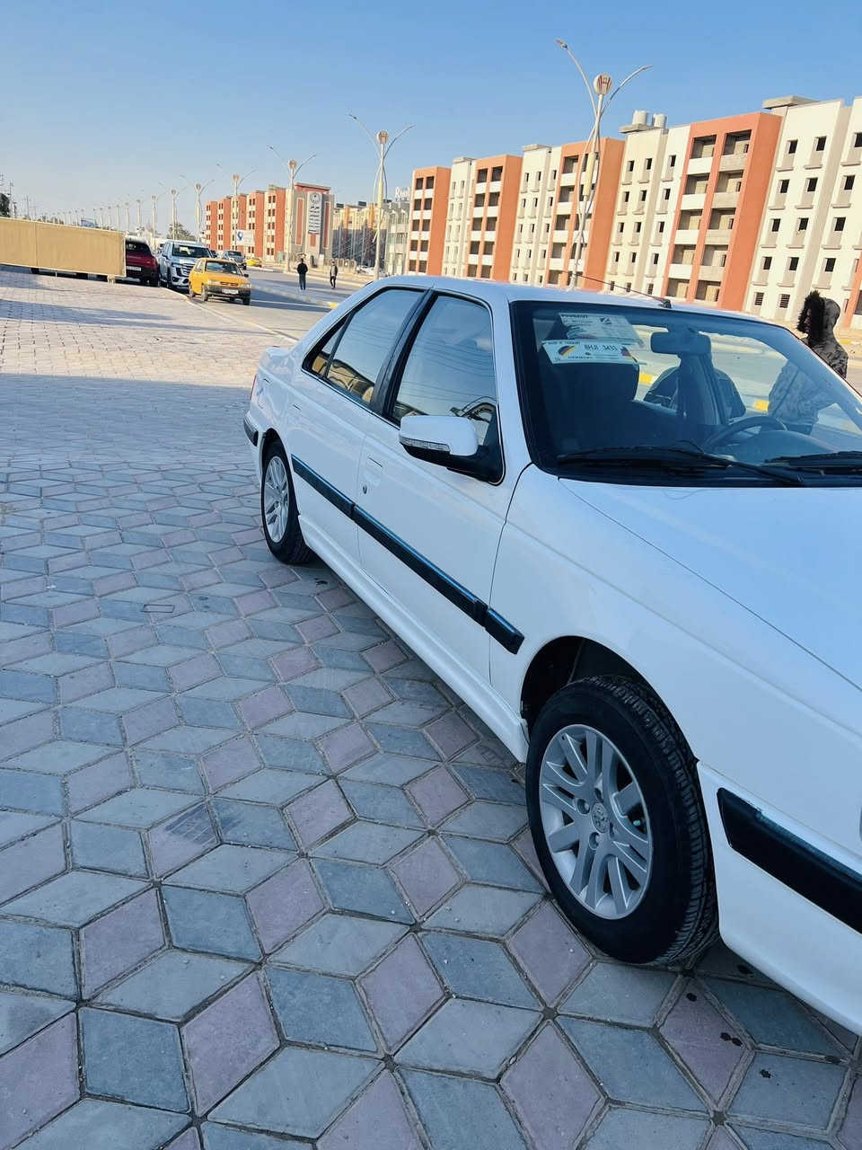 السلام عليكم
للبيع بيجو بارص2022
رقم قادسية حره كفالة عامة 
السعر78$
مكان السياره الدوانية ***********
