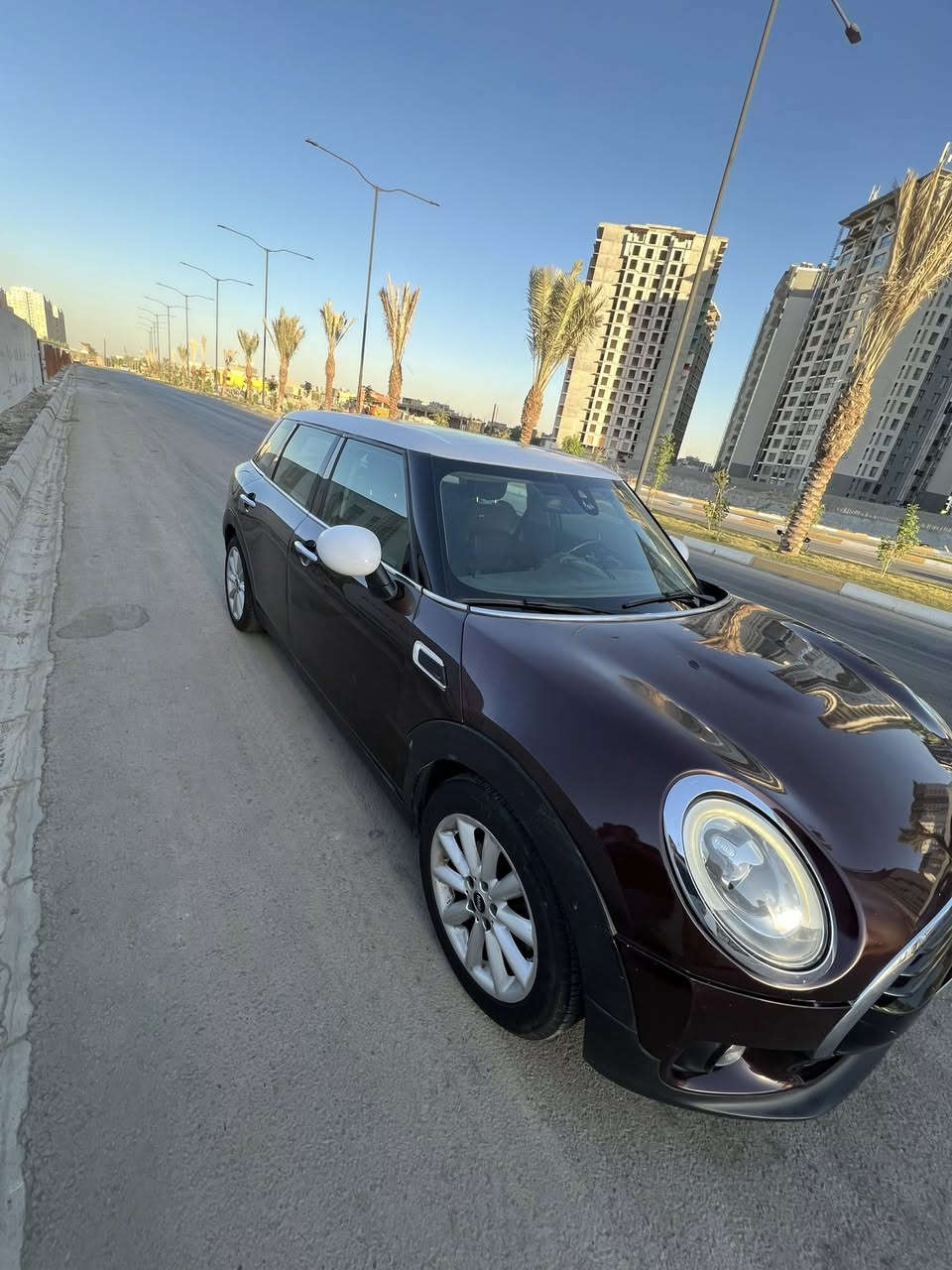 مني كوبر كلوب مان 2018 فول مواصفات حادثها خلفي ماشية 57 الف جديدة سيارة مكان سيارة بغداد اليرموك 
السعر  110 قفل 
***********
