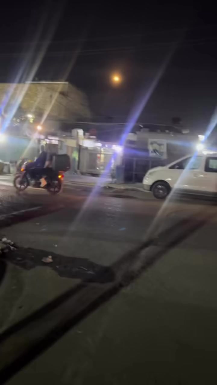 #دار_للبيع_حي_السفير_قرب_مدرسة_صفية_للبنات
مساحة #250 م
بيت كامل مال عائله  عدد الغرف الي بي 2 غرفه الطابق الارضي الطابق الثاني 4 غزف
وخدمات وسطحين كاملين..
للعلم بس الحوش من جهه المحلات مشتغلين السياح بلوك البيت كله طابوك …
بسعر مناسب الاستفسار مراسلتنا او الاتصال 
***********
#حي_السفير
#عقارات_بغداد 
#الضباط

ركن موقع تجاري الواجهه يصير بيها4 محلات كل محل اجاره بالشارع اقل شي250 وشقه فوك المحلات شهريا مليون ونص وانت كاعد بالبيت راتب شهري
