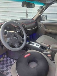 جيب لبرتي 2006 كهربائيات شغالات تخم تاير جديد صدر كامل تبريد شغال مكين...