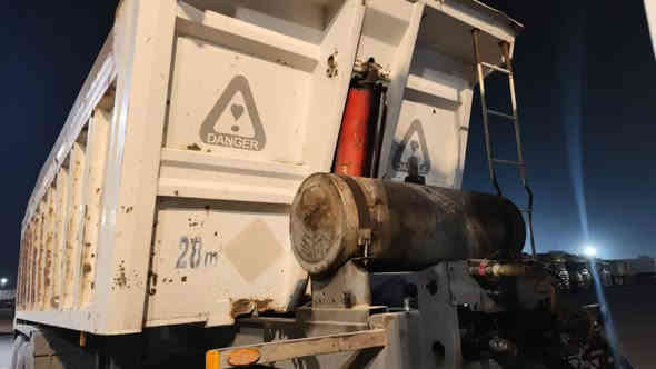 عربانه البيع دار القصاب ضرعه 33 لسعر 140 وبيها مجال رقم ***********
