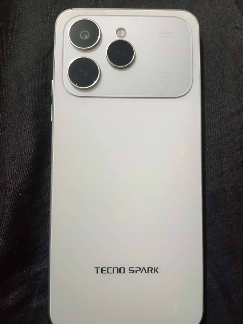 جهاز سبارك 40 شبيه ايفون  17
ذكرة 256 شرط بدون اي خلل  مامفتوح جهاز وضع شركة 
لبيع ويرهم مراوس


**إذا كنت صاحب هذا الإعلان وتريد حذفه لأي سبب، رجاءا أرسل رسالة إلى الدعم الفني**