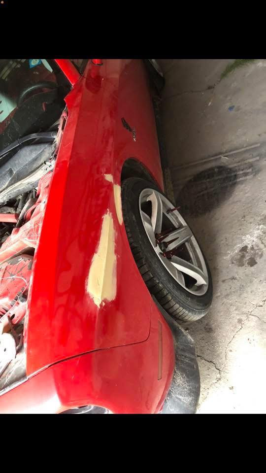 السلام عليكم
دوج جالنجر 5700 

الموديل 16 

الرقم بغداد تريد وكاله تريد تحويل سنويه ل29 

ماشيه 141 كيلو

المواصفات: 

فتحه سقف 

نقاط عمياء 

حساسات خلفيه 

كشنات جلد 

شاشه جبيره 

ويل نجمه 

عليها دبات سوت موبر 

لدات متغير الالون ع مبايل 

السياره بيها هواي شغلات 

رايد مراوس بجارجر محرك 3600 ونتفق كون بيه فتحه 

شعدك راسلني خاص 

ملاحضه السياره مابيها حادث وبالعراق بيها قطعه ونص صبغ جاملغ. الامامي السايق وعكس السايق نص منه منشورات الصور قبل الصبغ 
***********
