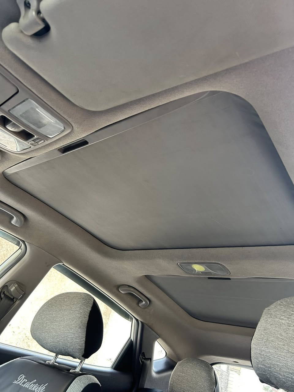 توسان 11 خليجي فول عدا  البصمة بيها قطعتين باب السكن والجامرلغ الايمن بسمي سنويه وهزة جديده 130 وبيها مجال بسيط عنوان ديالى بعقوبة 
***********
