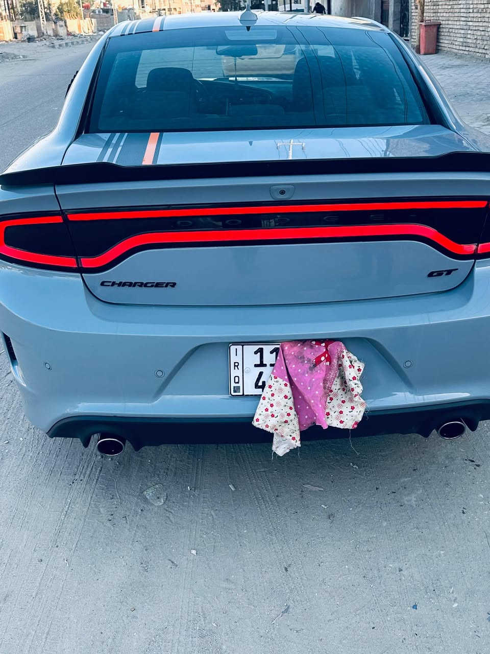 السلام عليكم جارجر للبيع موديل 2020 سموك بغداد بأسمي شخصيا رقم انكليزي هزة جديدة سيارة جيتي أصل ماشية 50 ألف حقيقي كشن حضن شاشة كبيرة شفتات مراية تحتيم الوان مراية هيتر السيارة سبورت  سوبر تراك أصل تخم تاير جديد قبل اسبوع شادة تبريد ثلج  وكالة محرك ستة سلندر 3600 گير اكسل حدادية امامي خلفي جديد سيارة حادثها فقط بنيد اصلي مبدل بأمريكا والباقي مكفول من أي شيء لليدور جديد بيع مستعجل مال جناي 
السعر. 
245 الناصرية مركز رقم الهاتف مع واتساب ***********
