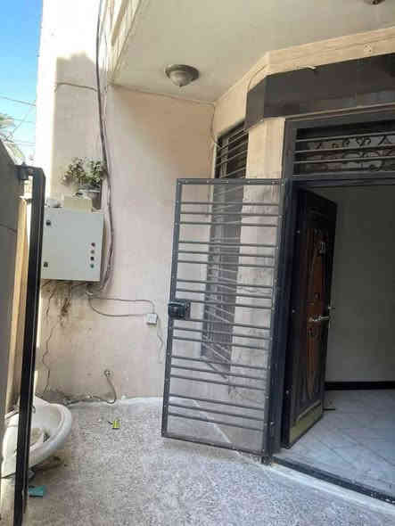 🔱 دار للايـجـار فـي الـكـرادة خـارج 🔱

عنوان العقار  :📍 الكرادة خارج قرب كنيسة مار يوسف

♦️المساحة 110 متر

يحتوي على صالة ومطبخ وغرف نوم عدد 3 وصحيات ✔️

ــــــــــــــــــــــــــــــــــــــــــــــــــــــــــ
‎‏‎((شركة دار السلطان للعقار حيثٌ تَلتَقي الرُوٌية ,بلتَمَيٌز ))

❗️❗️ نسـتـقـبل العروض البيع الشراء والايجار ❗️❗️

بيع - شراء - ايجار - ادارة امـلاك - مقاولات عامة

‎‏‎📊كل ماعليك الاتصال أو المراسلة على الصفحة *ʲᵒⁱⁿ ᵘˢ*

*********** - ***********

‎‏‎الفرع الاول /عرصات الهندية مجاور فندق بلوم 

‎‏‎ الفرع الثاني /الـسـيـديــة الضباط مقابل افران الرباط

‎‏‎‏‎زبائننا الكرام بِكُم نَرتقي ونَتشرف بزيارتِكم ونَفتخر بخِدمتِكم ❤
