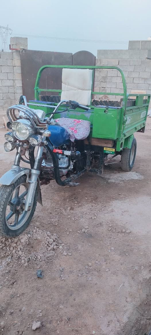 سلام عليكم ستوته موديل 2020 محرك 24  مكفول وما مفتوح نقصه بس باتري  وجوزه ويشتغلن الكهربايات بيه تلحيضات قليله ستوته وراق كامله كمرك مدفوع  كامله   مكاني تقاطع نهروان سعر 1250وبيه مجال  
رقم ***********
