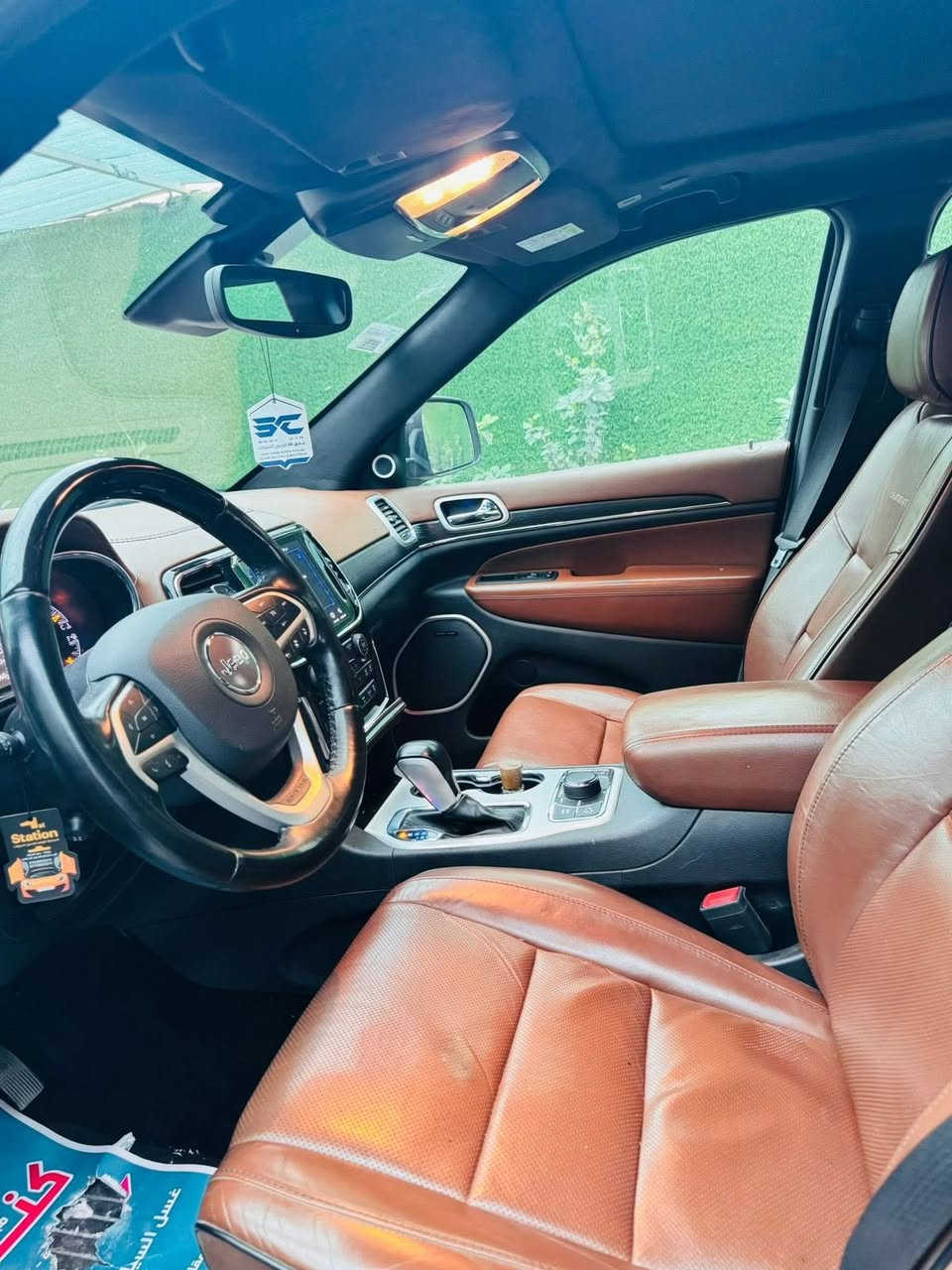 للبيع جيب  موديل 2021 سومت خليجي مكفوله فول مواصفات 1/1 جكات بنوراما رادارات
حساسات 3 شاشات بصمه محرك V6 فول جديده ماشيه 82 الف كيلو
رقم بغداد بيه رقم حلو جدأ السعر 34,000 بيها مجال بغداد الكرخ 
***********
