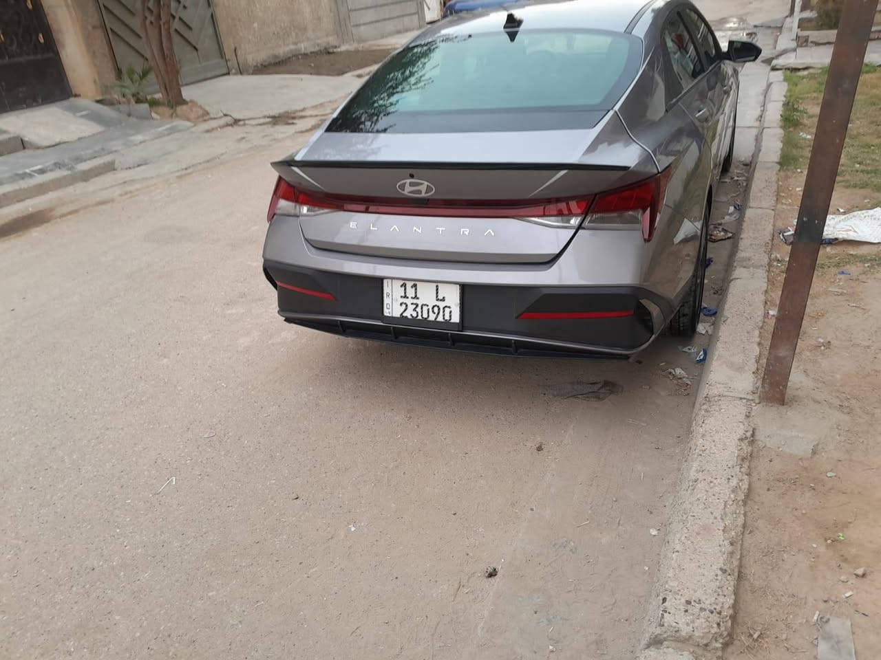 السلام عليكم للبيع النترا موديل 25 وراد امريكي حادث كما موضح بل صور الباقي كفاله عامه ماشيه 13سياره جديده مكينه 2000 دوش مكان السياره بغداد الامين الثانية رقمي التواصل ‏‪‪***********‬‬‏
