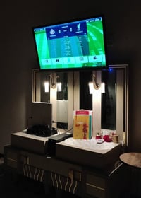 بلي 4 سلم مهكر  نسخة يابانية جديد لوك ستيكر نظافة 100% شرط برغي ما مفت...