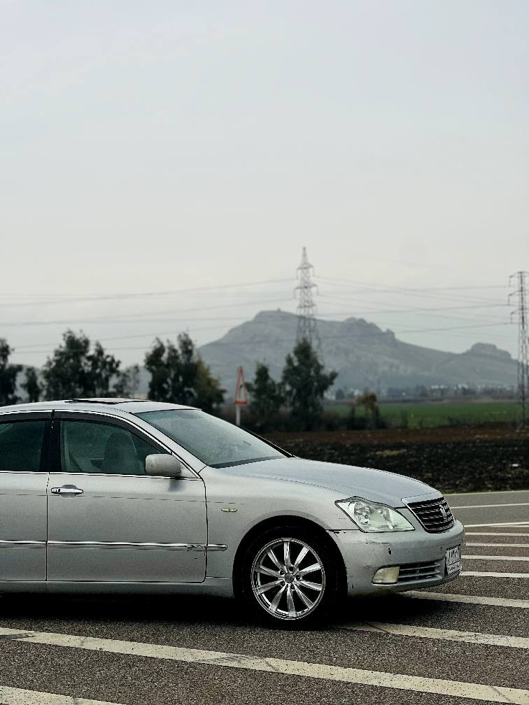 تۆیۆتا کراون شاهانە 
مۆدێل 2005
110 هەزار کم ڕۆشتوە
ڕەنگی سلفەر ناو زەرد
گێڕو مەکینەو کارەبای هەر هەموو گیانی بە شەرت تەقەو ڕەقەش بە شەرت
زۆر پاکو زۆر جوان ماوەتەوە
مەکینەی ٦ پستۆن 182 بێ دوگەڵ
هەموو گیانی بیلاد ماوەتەوە 
2 دوگمە فول فول مواسەفات 
دەبڵی سەوز بۆ دانراوە زۆر نەرمە

سعریکی زۆر هەرزان 45 وەرقەو مجال

شوێن/سەیدسادق حلبجة, السليمانية


**إذا كنت صاحب هذا الإعلان وتريد حذفه لأي سبب، رجاءا أرسل رسالة إلى الدعم الفني**