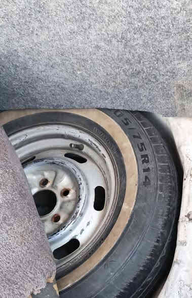 سياره للبيع سوبر موديل 1985 محرك وكير بطه توماتيك شرط مصبوغه عام بدون ضربه او معجون رقم مسطره مميز حديث وانطيك شرط التحويل شراي ادفع سعر بما يرضي الله للتواصل اتصل على الرقم ***********
