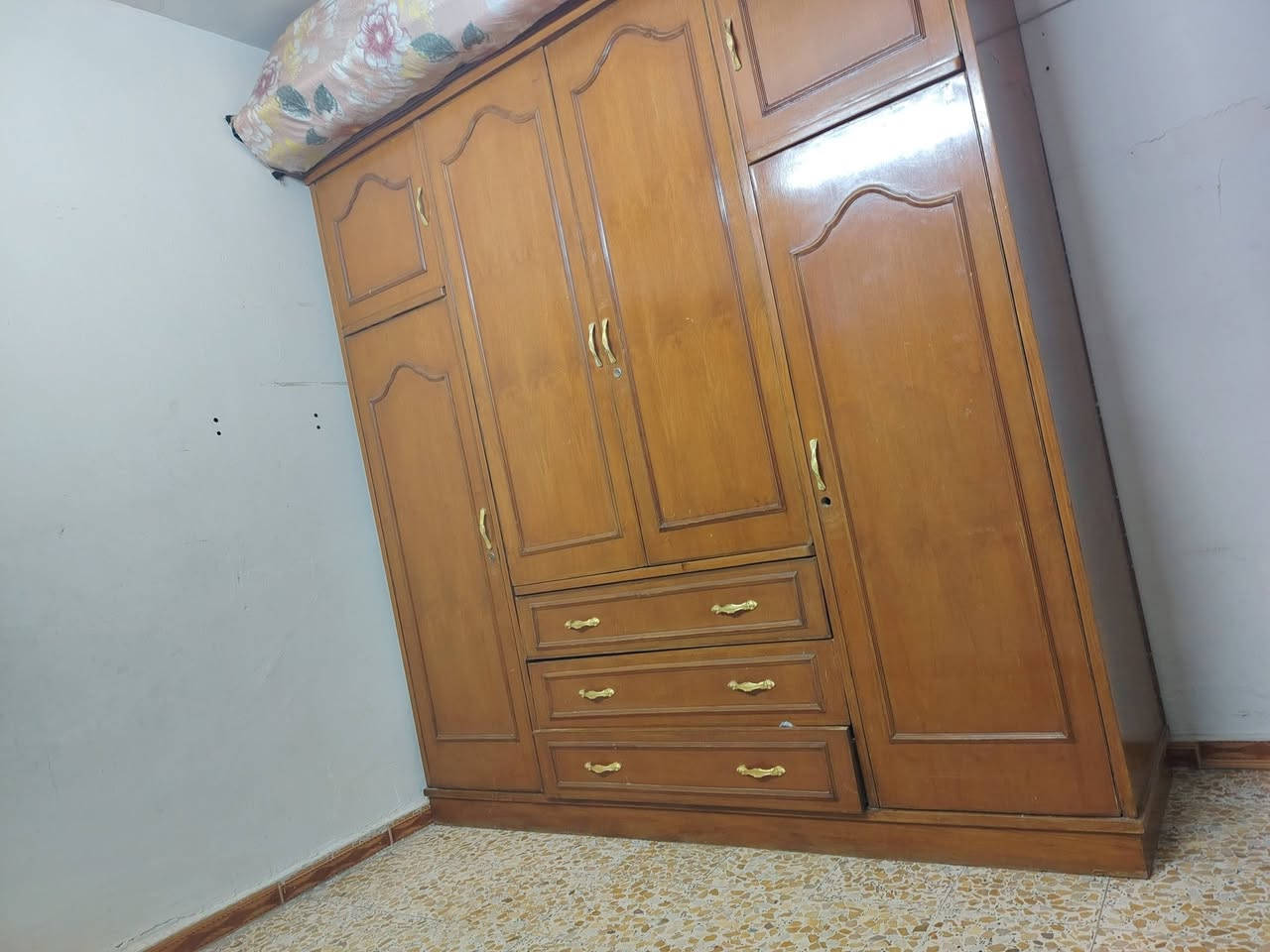 السلام عليكم عندي كنتور احطاط ثكيل رايدله تصليح بسيط السعر ٢٥٠ وبي مجال بسيط مكاني بغداد العامريه


**إذا كنت صاحب هذا الإعلان وتريد حذفه لأي سبب، رجاءا أرسل رسالة إلى الدعم الفني**