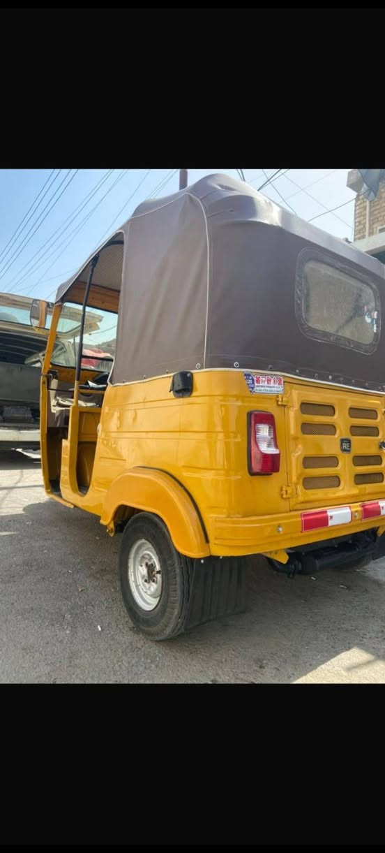 السلام عليكم تكتك 2020رقم وسنويه انكليزي وبيها شعار كمركي والكل يعرف الشعار اضبط من رقم الشاصي التكتك معمره تعمير حلو ب٦٧٠٠ وبيها مجال للتواصل ***********
