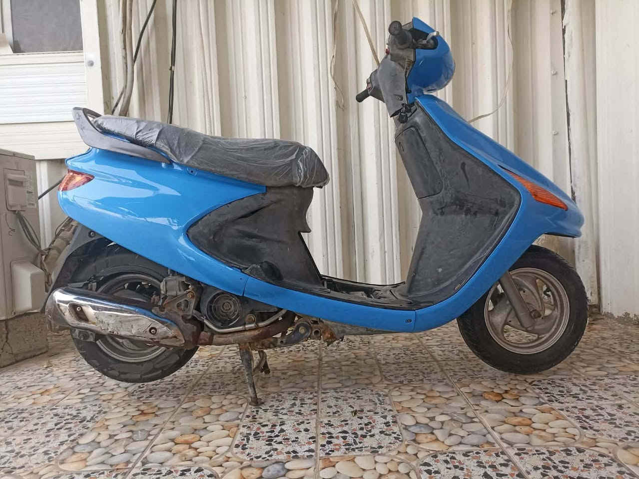 السلام عليكم  دراجه فراشه نثيه مفتوحه مره وحده شغل مضبوط كهرباىيات سلف هندر كله شغال تجي تگلب وتقتنع وبيك خير وتدلل. ***********  سعره،325 وبيه مجال 
مكاني ديوانيه.
