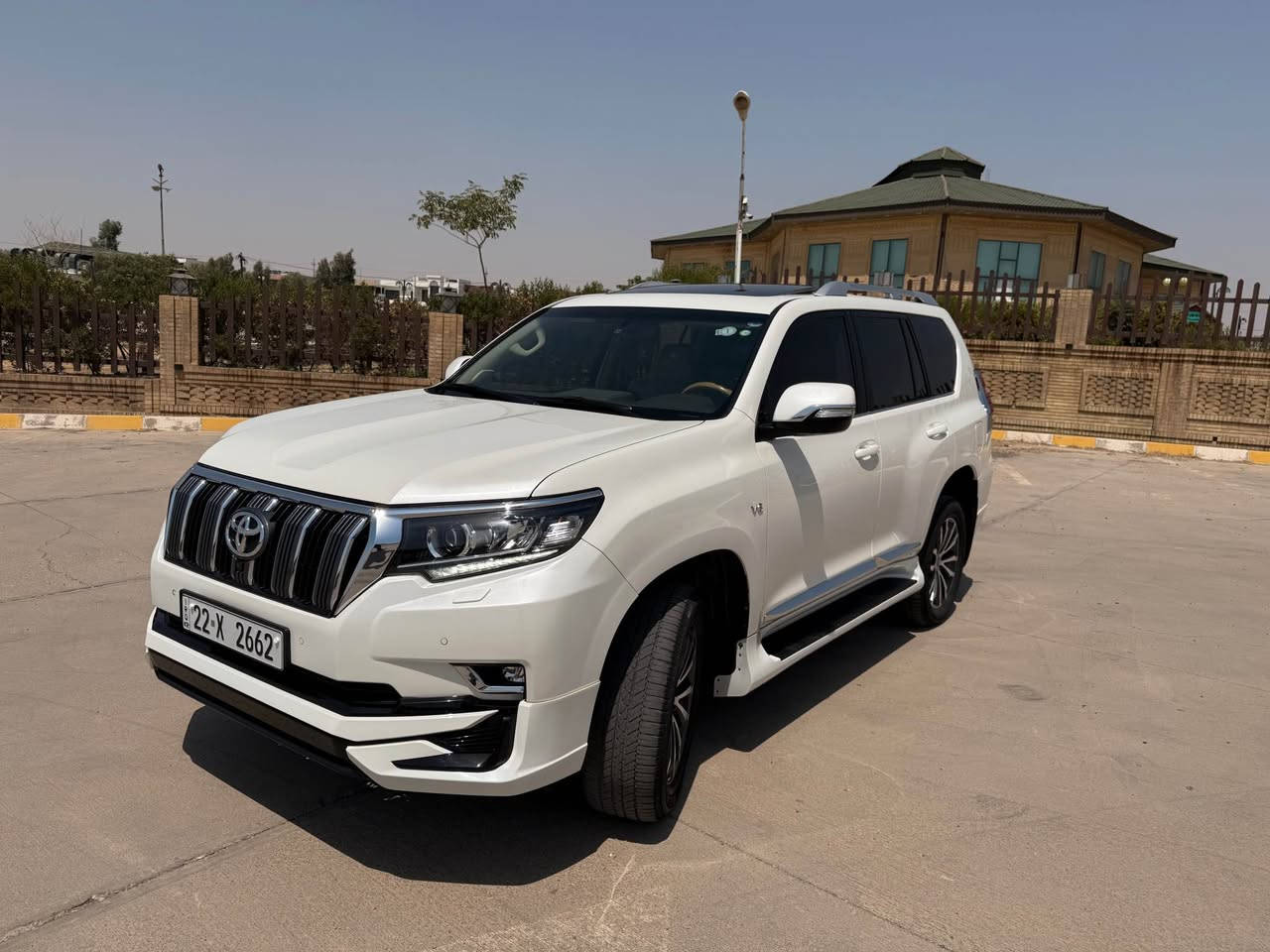 برادو 2022
Vx باب اول
دبل تانكي
شركة جيهان
بيه pdr بجاملغ سكن بكد اصبع
و pdr بباب سكن مامبين
ماشي 61 الف كيلو متر حقيقي
سعر 475 بي مجال 
سنويه باسمي
مكان سياره كركوك
رقم *********** كركوك, العراق
